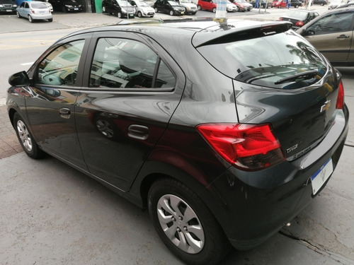 Imagem 4 de 13 de Chevrolet Onix Joye 1.0 Flex Mt 2019