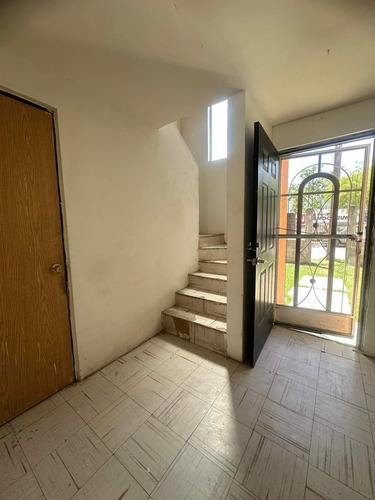 Casa En Venta En Escobedo, A 100m De Av. Raul Salinas