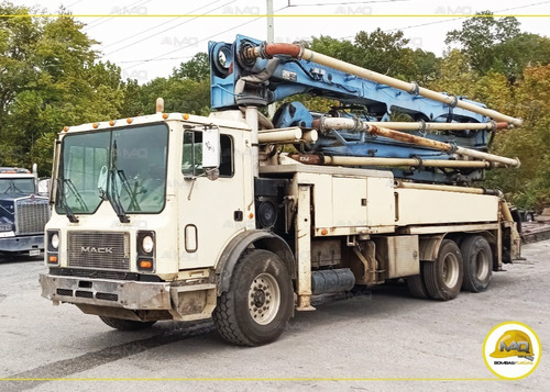 Imagen 12 de 15 de Bomba De Concreto Mack - Putzmeister 32z Mts 2000