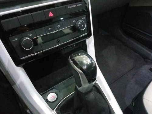 Volkswagen T-Cross 1.4 250 TSI TOTAL FLEX HIGHLINE AUTOMÁTICO