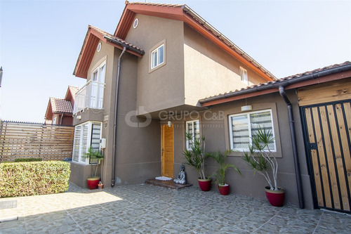 Casa En Venta De 3 Dorm. Santa María Del Peñón, Puente Alto