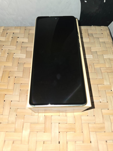 Motorola Edge 40 256gb 8ram (Usado)