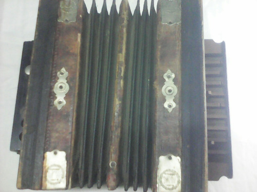 Acordeon Antiguo