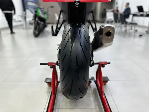 Duke 990