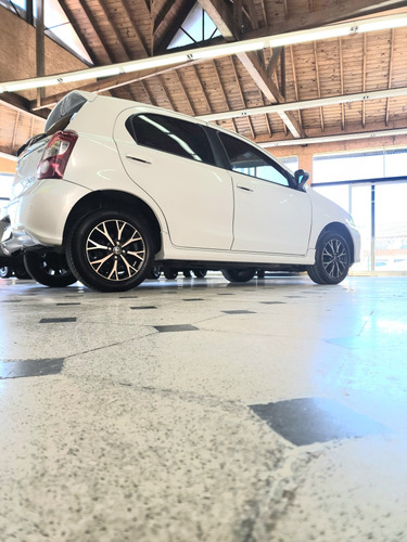 Toyota Etios 1.5 Xls At