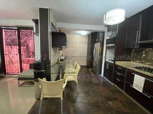 Imagen 19 de 22 de Marol Rentahouse Vende Townhouse En Lomas Del Este Valencia 23-9286