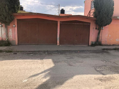 Casa De Un Piso En Venta En Toluca, Ubicada En San Cristobal Huichochitlan