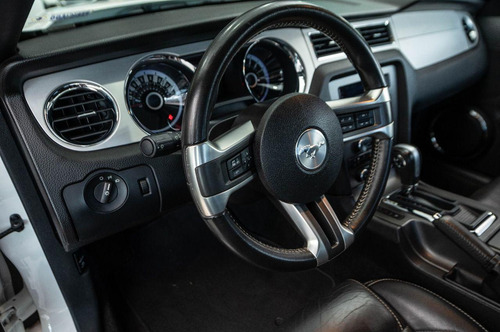 Ford Mustang V6