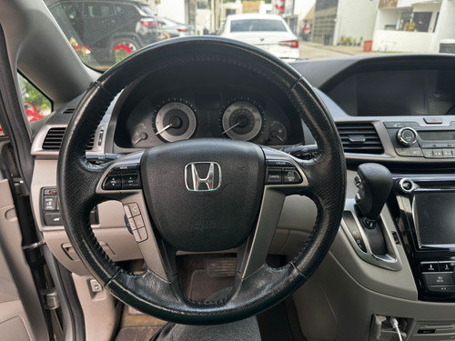 Honda Odyssey 3.5 Touring V6/ At
