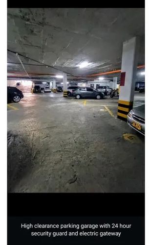 Amplio Apartamento Con Excelente Ubicacion En Medellin La Candelaria