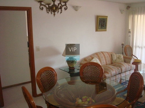 Imagen 4 de 17 de Apartamento A Pasos De Playa Brava Parada Dos. - Punta Del Este Brava-ref:422