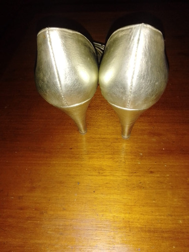 Zapatos De Mujer Carlo Conti Dorados Dorado Claro 38 (Usado)