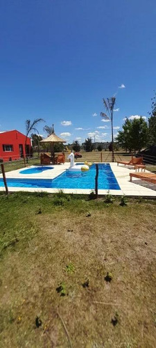 Quinta En Venta - 1 Dormitorio 1 Baño - 3.000mts2 - Florencio Varela