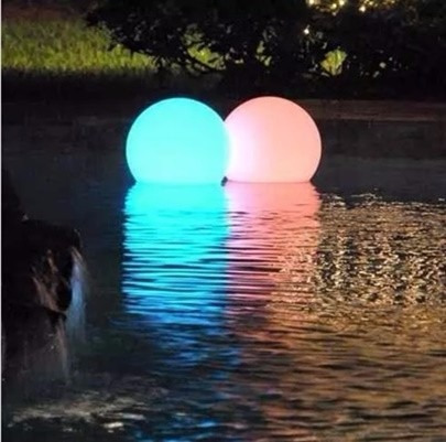 Imagem 5 de 6 de Bola Iluminada Luz Led 35 Cm+50 Cm C/fio Frete Gratis