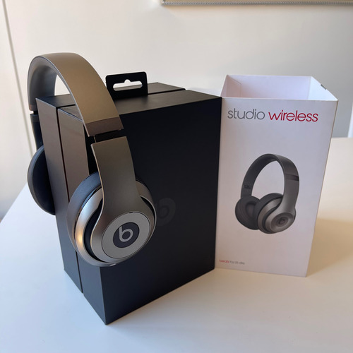 Audífonos Beats Studio Wireless Titanio By Dr. Dre 
