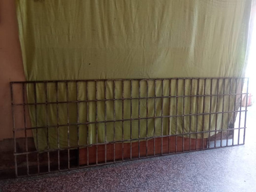 Reja Protectora De Cabilla Cuadrada De 1/2 2,58 X 0,84 M. (Usado)