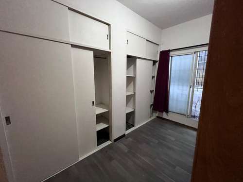 Departamento Tipo Casa En Venta En Lanus Este
