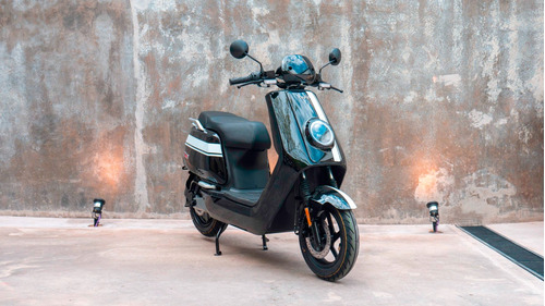 Imagen 4 de 15 de Moto Electrica Scooter Nuuv Ngt Bosch Litio Panasonic 80km/h