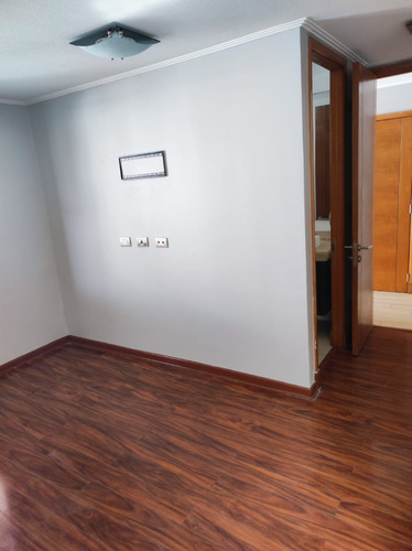Casa Con Terraza Y Quincho Con Acceso A Laguna