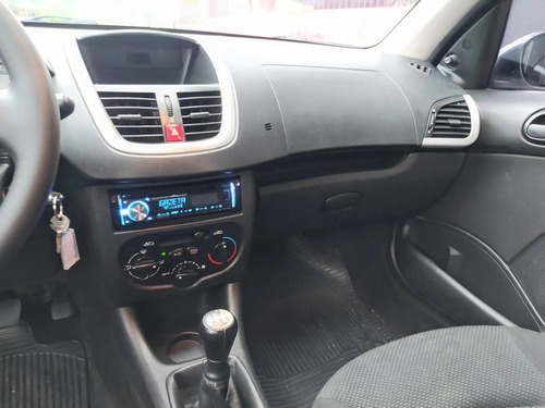Imagem 9 de 13 de 207 Active 1.4 Flex 8v 5p