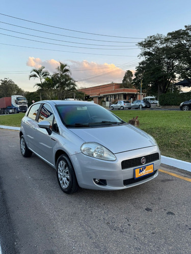 Fiat Punto 1.4 8V FLEX 4P MANUAL