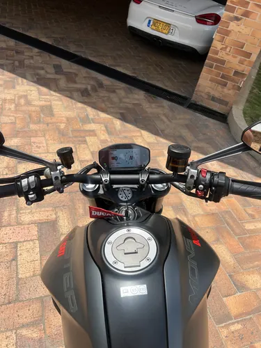 Ducati Monster 937 2022