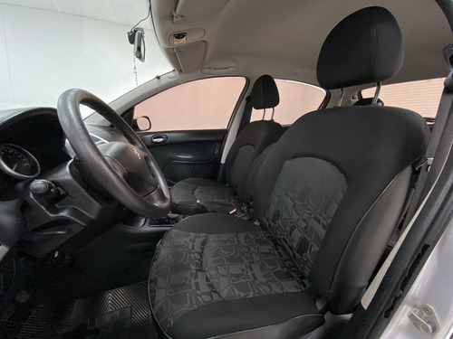 Peugeot 207 Hatch Xr 1.4 8v (flex) 4p