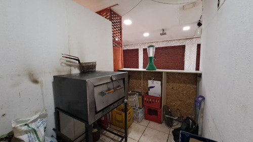 Local Comercial, Como Restaurante Con Patente Diurna