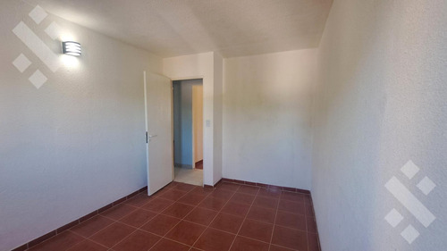 Venta Departamento 4 Amb, Remodelado A Nuevo. Pin, Neuquén