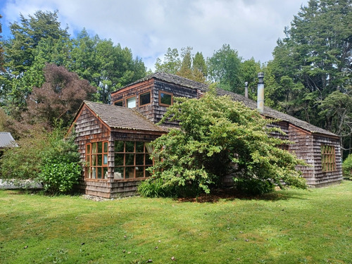 Se Vende Preciosa Casa En Parque Los Canelos