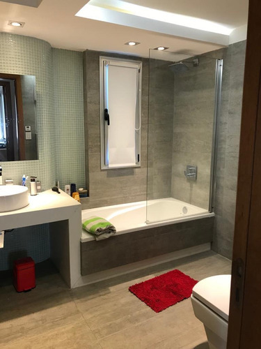 Imagen 17 de 17 de Casa Venta 5 Amb. Parque Y Pileta B Cerrado Casco Leloir