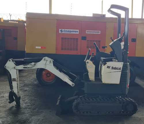 Mini Escavadeira Bobcat Mod. E10 Ano 2022 104.2h