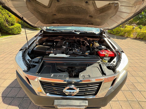 Nissan Np 300 Doble Cabina Se Estandard