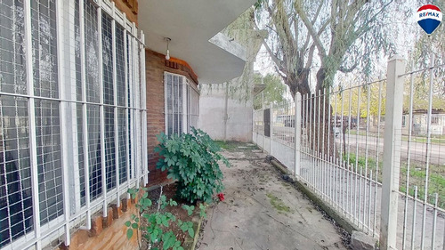 Venta Casa 4 Ambientes Con Parque Ezpeleta