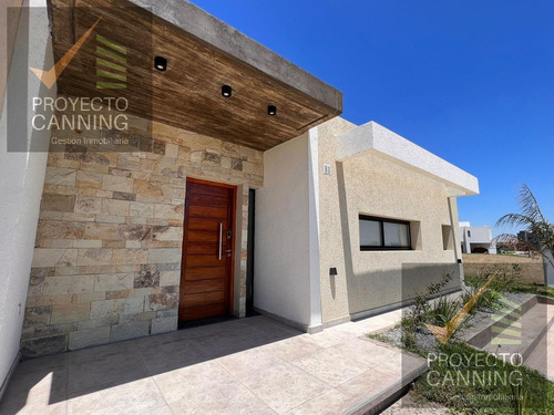 Imagen 3 de 30 de Casa En Venta En Canning Barrio San Lucas Fondo A La Laguna