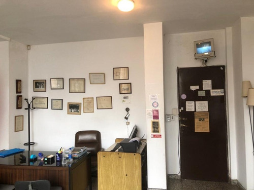Imagen 2 de 7 de Oficina En Venta En Quilmes Centro