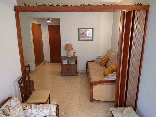 Imagen 2 de 14 de Venta Departamento Con Cochera 1 Amb En Plaza Colón - Dueño