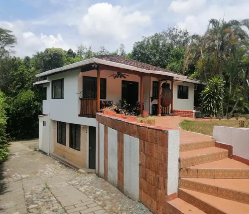 Casa Campestre Amoblada En La Buitrera Cali