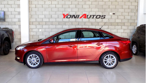 Ford Focus III 1.6 Sedan S