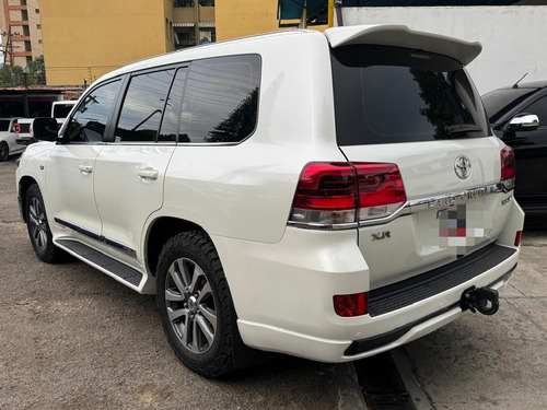 Toyota Land Cruiser Dubai 2018