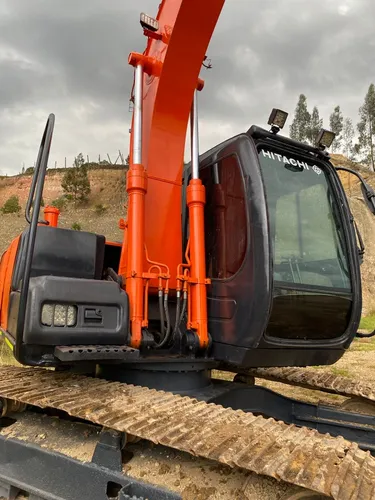 Retroexcavadora Hitachi 130lcn 2007