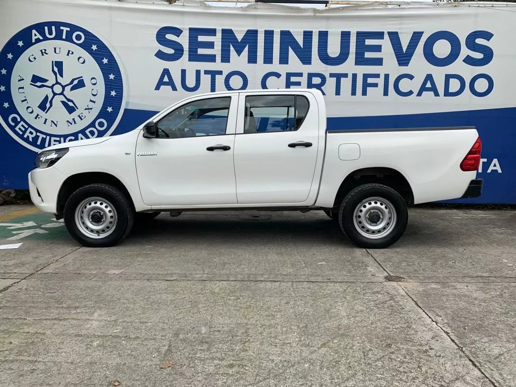 Toyota Hilux 2.8 Tdi Cabina Doble Mt