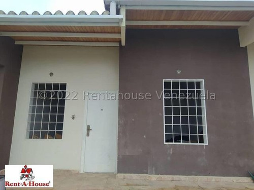 Imagen 2 de 30 de Casas En Venta Los Samanes Cabudare 22-15374 /m