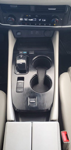 Nissan X-Trail e-POWER PLATINUM 2 ROW'25