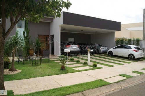 Imagem 1 de 6 de Venda De Casas / Condomínio Na Cidade De Araraquara 7848