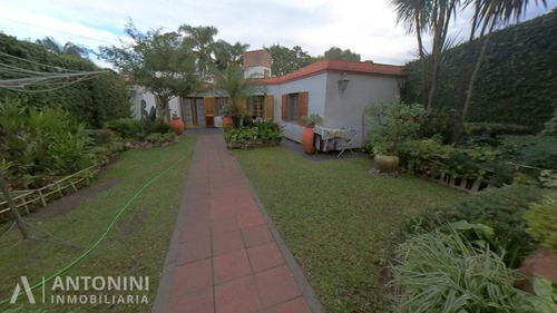 Imagen 3 de 16 de Casa En Venta De 3 Dormitorios En B° Padre Claret
