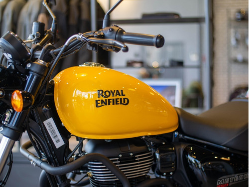 Imagen 19 de 25 de Royal Enfield Meteor Fireball Amarilla Reserva Hoy