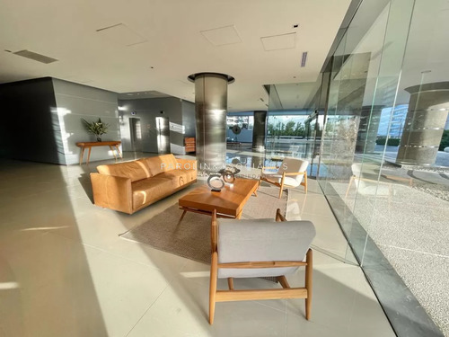 Apartamento En Venta En Icon Brava Tower, Punta Del Este.