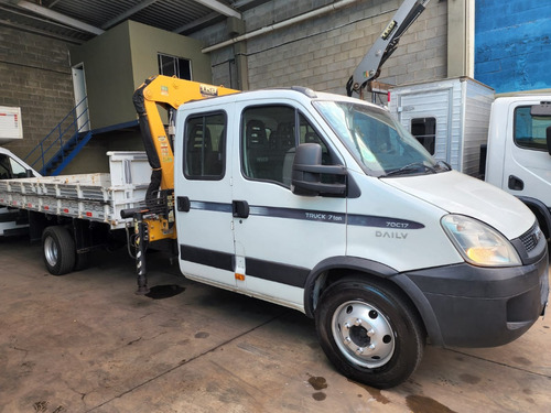   Iveco Daily 70c17 4x2 Ano 2014 Munck Cabine Dupla   