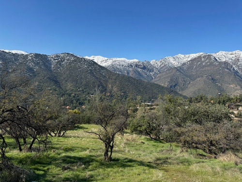 Con Maravillosa Vista Y Condominio En El Arrayán